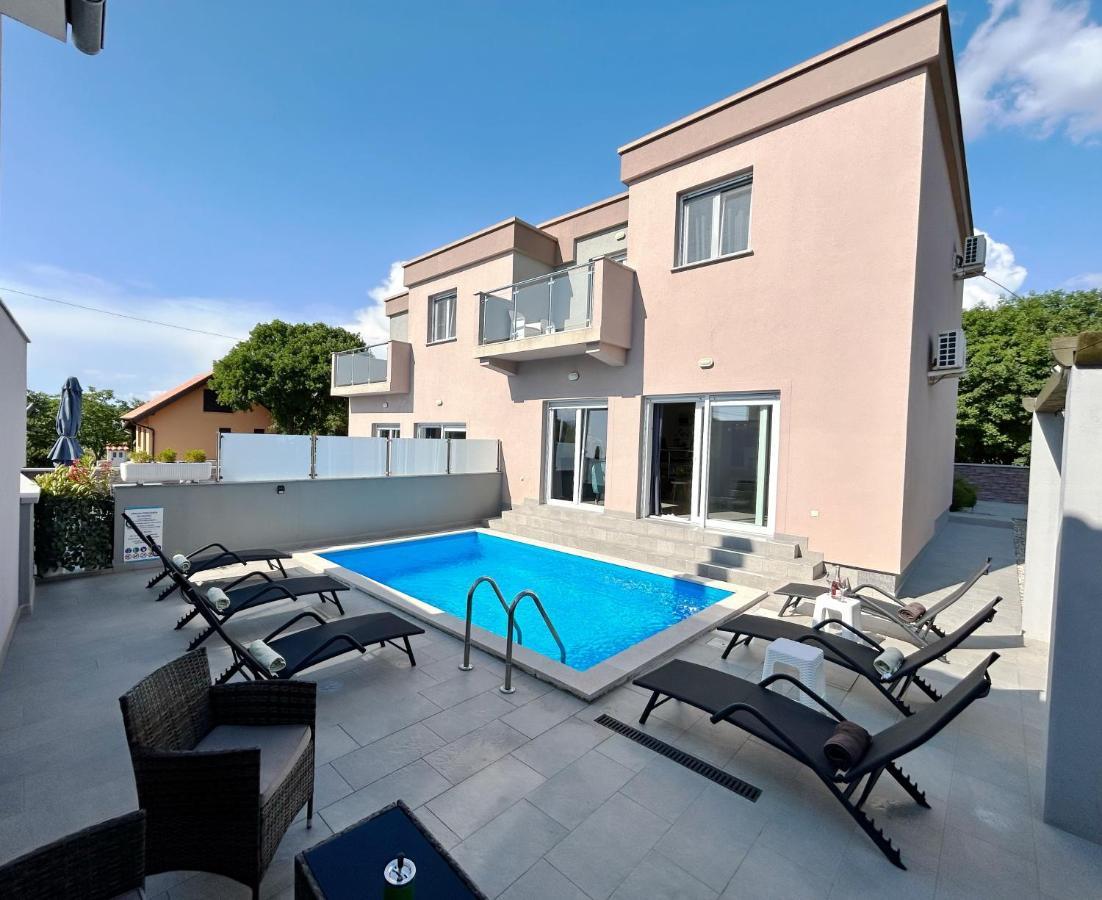 Holiday House "Sabine Green" Skrbčići Екстериор снимка