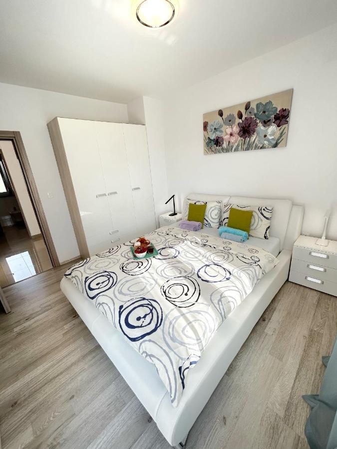 Holiday House "Sabine Green" Skrbčići Екстериор снимка