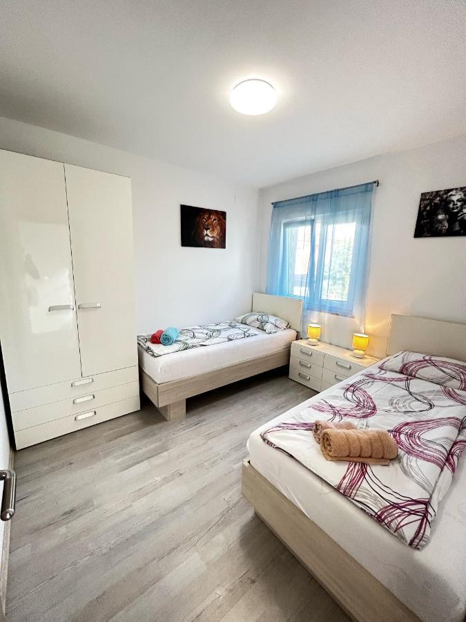Holiday House "Sabine Green" Skrbčići Екстериор снимка